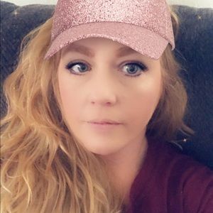Meet your Posher, Angie